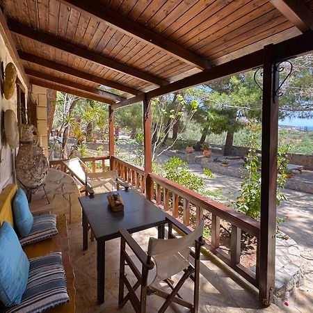 Stella'S Traditional Inn Zakros Luaran gambar