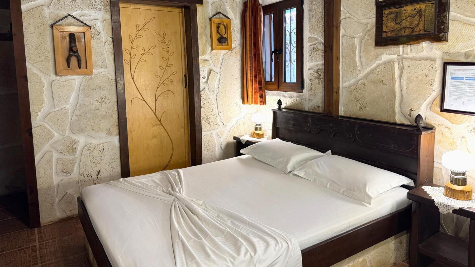 Stella'S Traditional Inn Zakros Bilik gambar